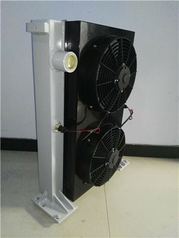 強夯機用液壓油散熱器